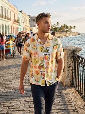 No Boundaries Rayon Short-Sleeve Fruit Print Shirt - Cream, Yellow, Green